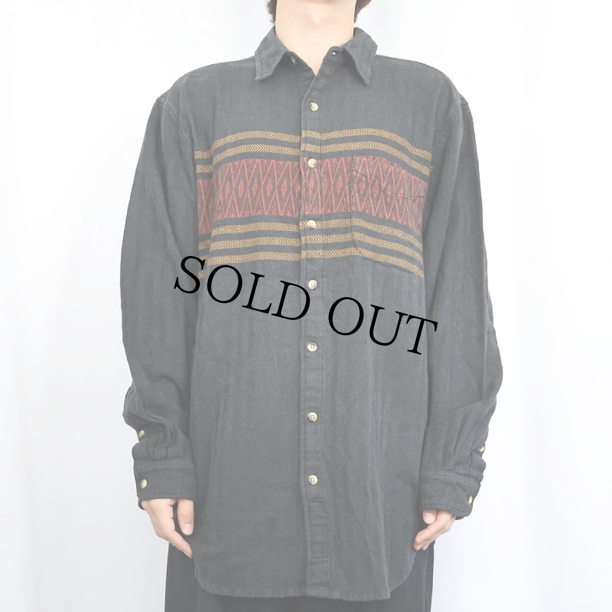 画像2: THE TERRITORY AHEAD ネイティブ柄 ヘリンボーン織り コットンネルシャツ BLACK (2)