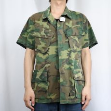 画像2: 60's U.S.ARMY ERDL迷彩 グリーンリーフ ジャングルファティーグジャケット 4th MEDIU-SHORT (2)