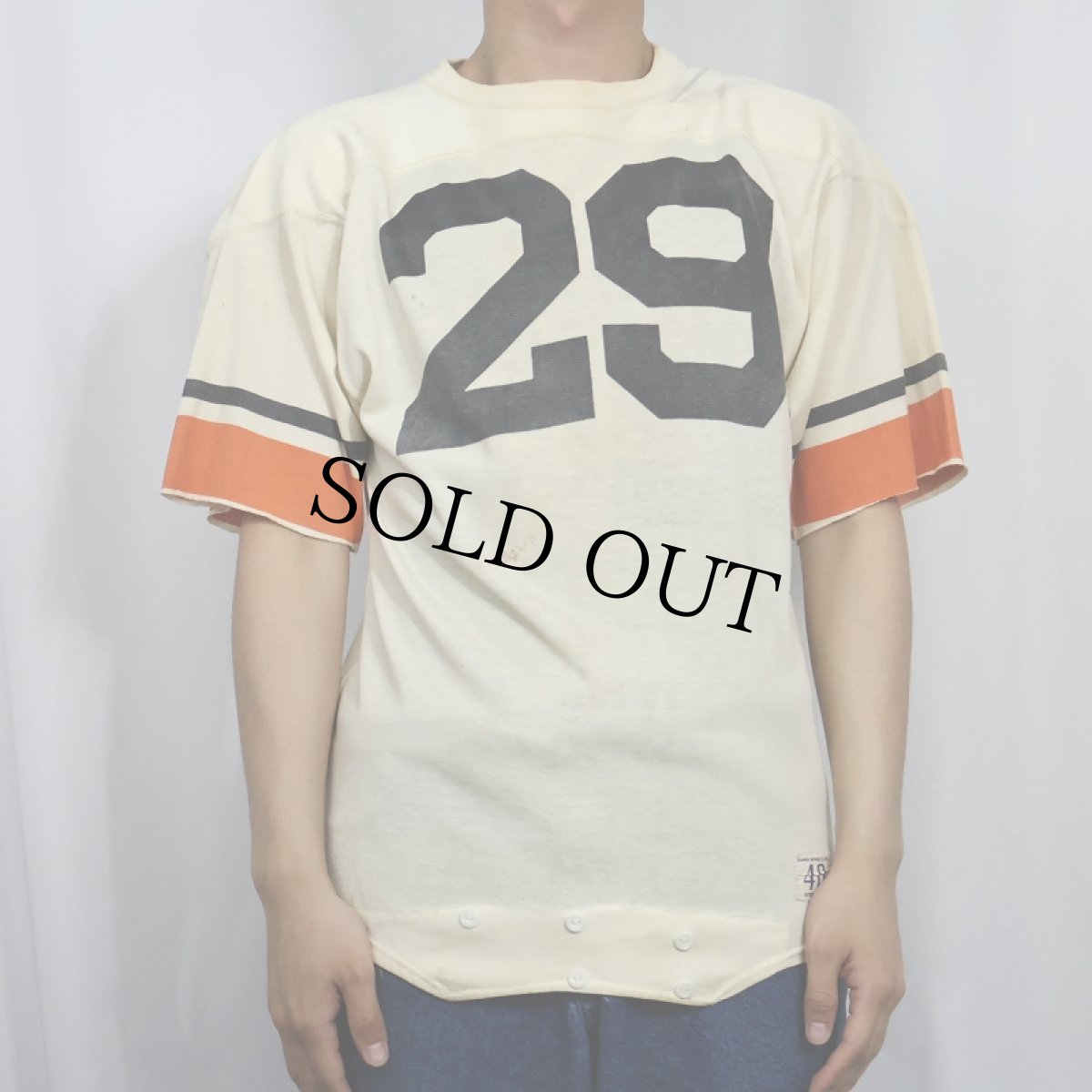 画像2: 50's CHAMPION KNITWEAR CO "29" ナンバリング フットボールTシャツ 40 (2)