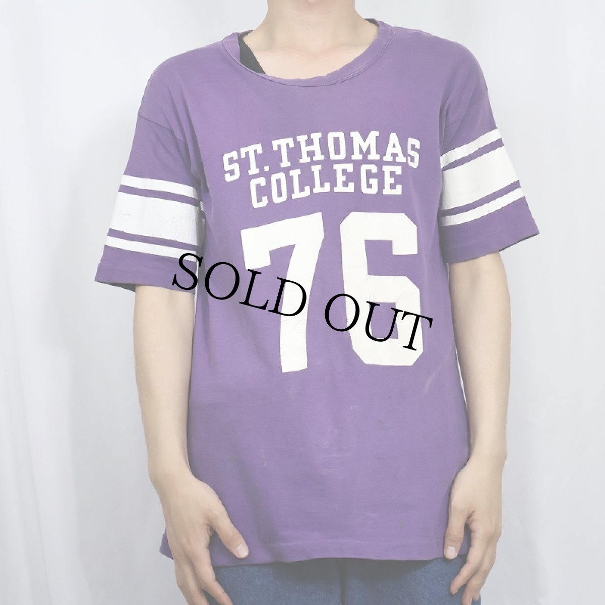 画像2: 70〜80's Champion バータグ USA製 "ST.THOMAS COLLEGE" ナンバリング フットボールTシャツ XL (2)