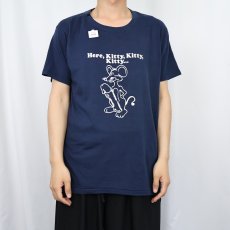 画像2: 80's USA製 "Here,Kitty,Kitty,Kitty..." シュールイラスト エロTシャツ NAVY XL (2)