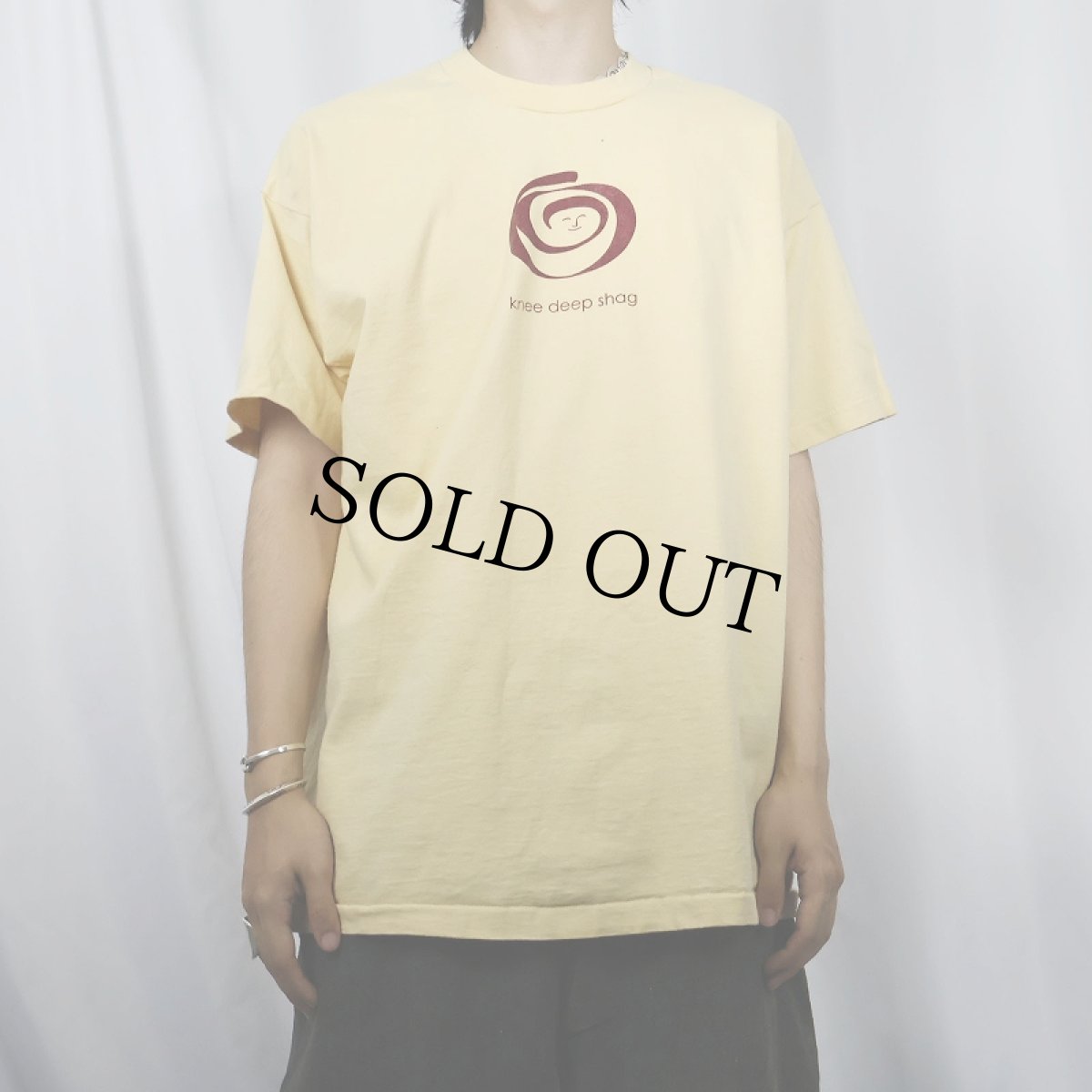 画像2: 90's knee deep shag USA製 プリントTシャツ XL (2)