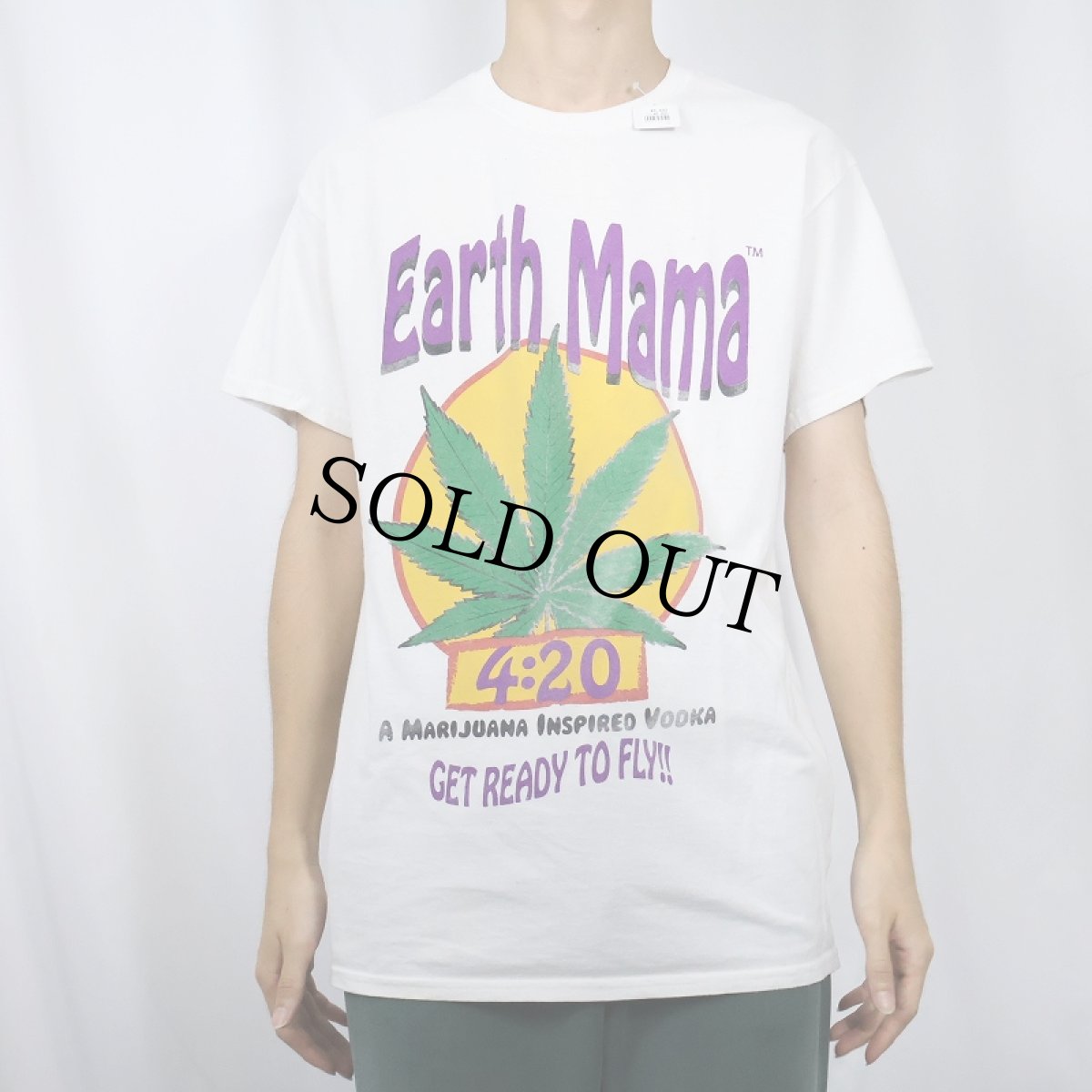 画像2: Earth Mama 4:20 ウォッカブランド プリントTシャツ (2)