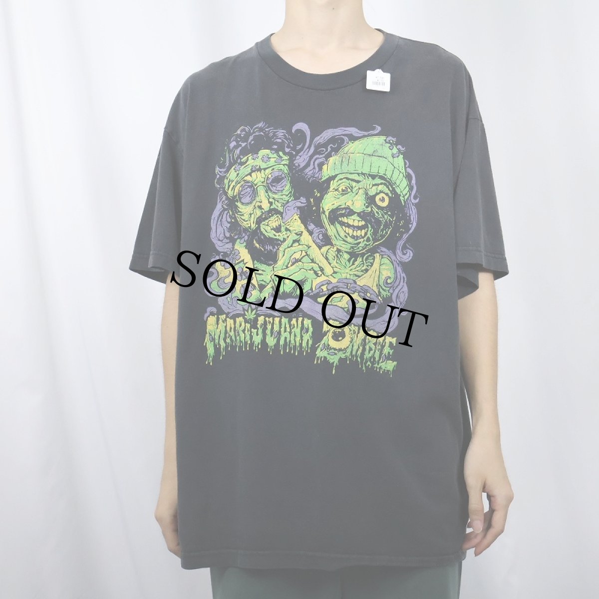 画像2: CHEECH&CHONG "MARIJUANA ZOMBIE" コメディアン ガンジャプリントTシャツ BLACK (2)