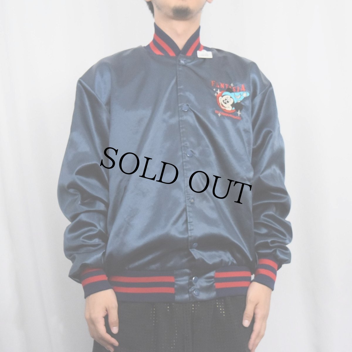 画像3: 90's Disney USA製 "FANTASIA 50th ANNIVERSARY" 刺繍サテンスタジャン XL (3)