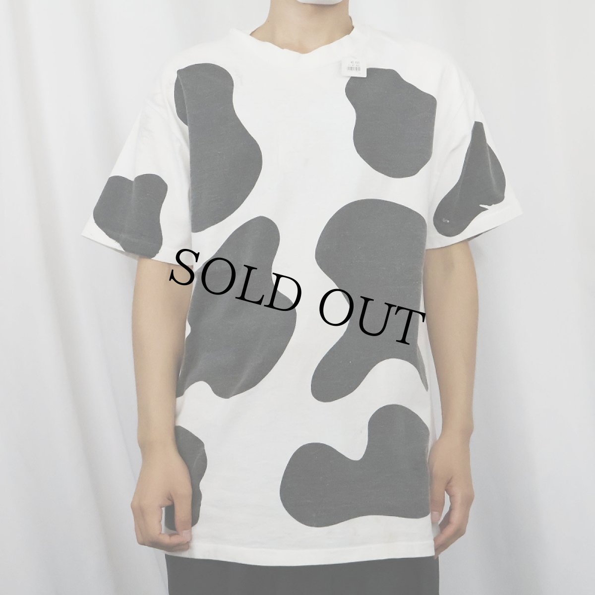 画像2: 90's USA製 牛柄 プリントTシャツ L (2)