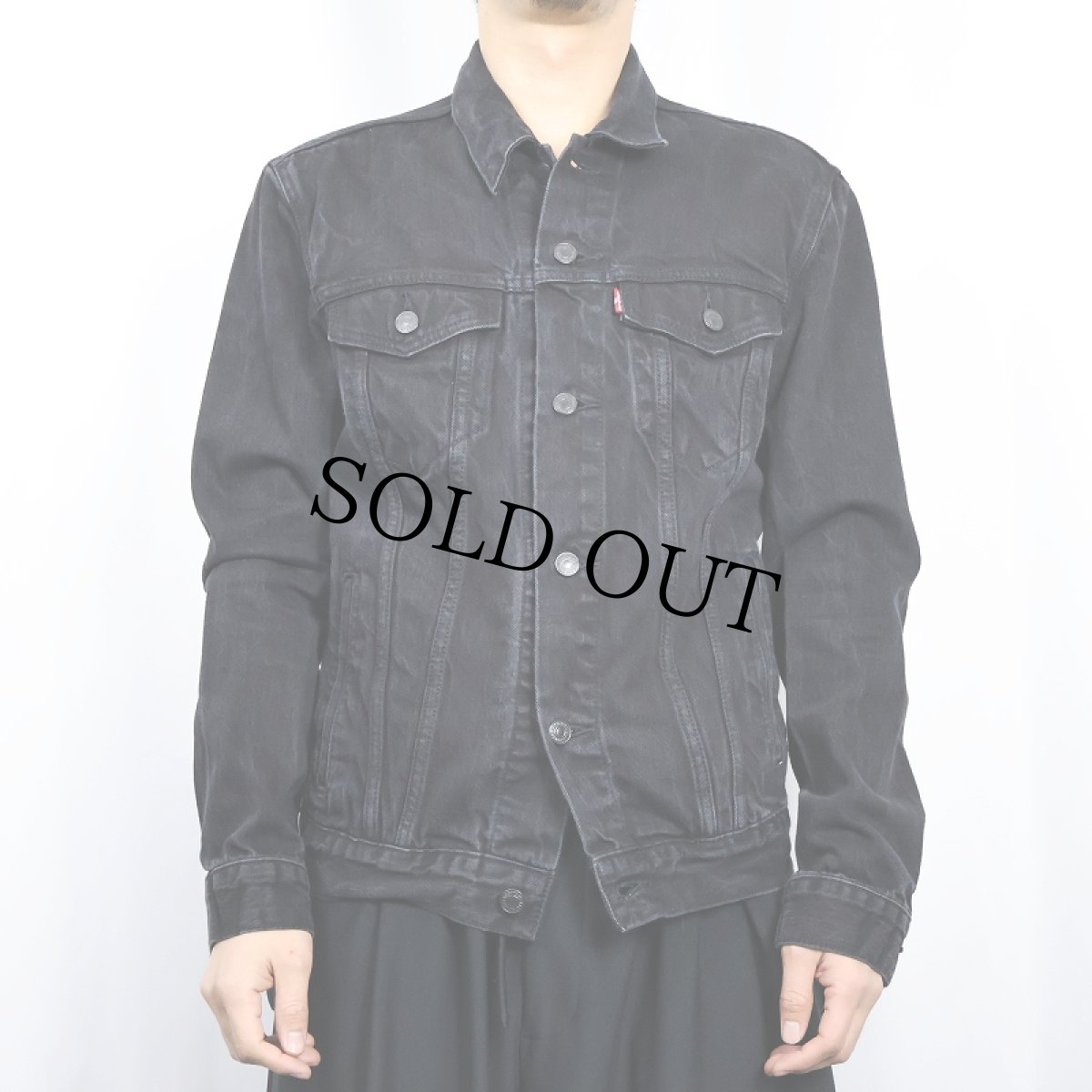 画像2: Levi's ブラックデニムジャケット M (2)