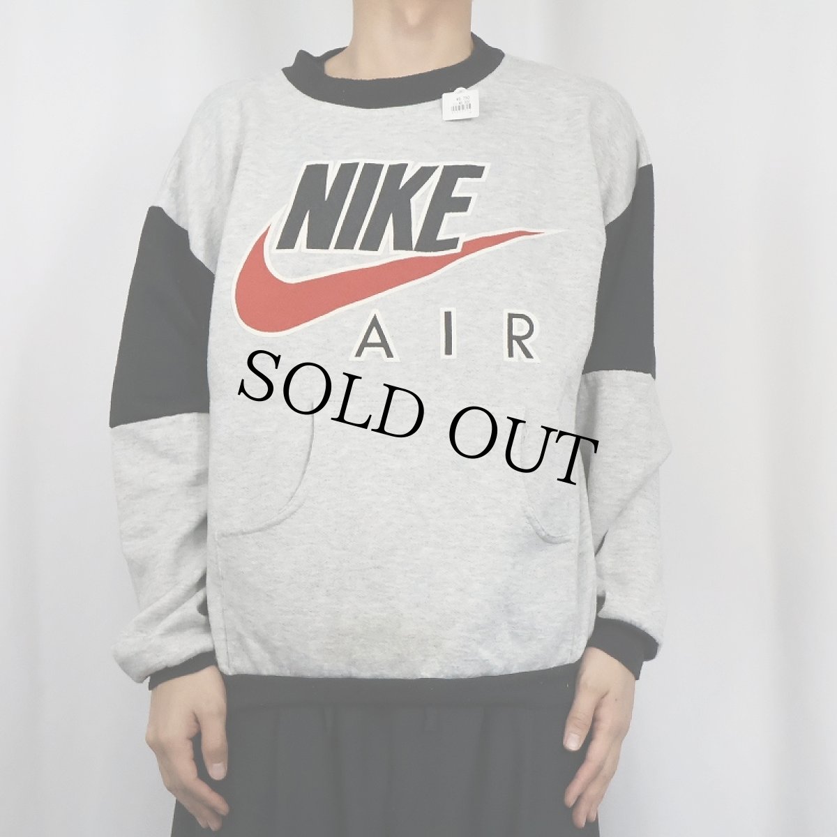 画像2: 80〜90's USA製 NIKE AIR ロゴプリント 切り替えデザインスウェット XXL (2)