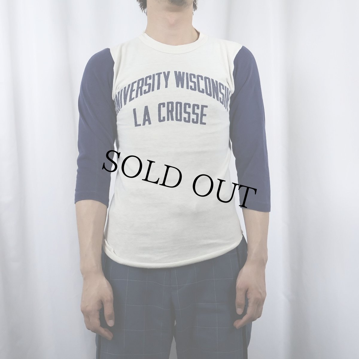 画像2: 70's Champion バータグ "UNIVERSITY WISCONSIN LA CROSSE" 染み込みプリント ベースボールTシャツ S (2)