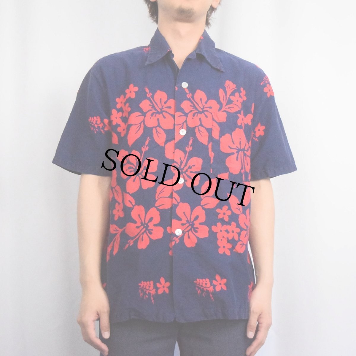 画像2: 70's Ui-Maikai HAWAII製 ホリゾンタルパターン ハイビスカス柄 コットンアロハシャツ NAVY (2)