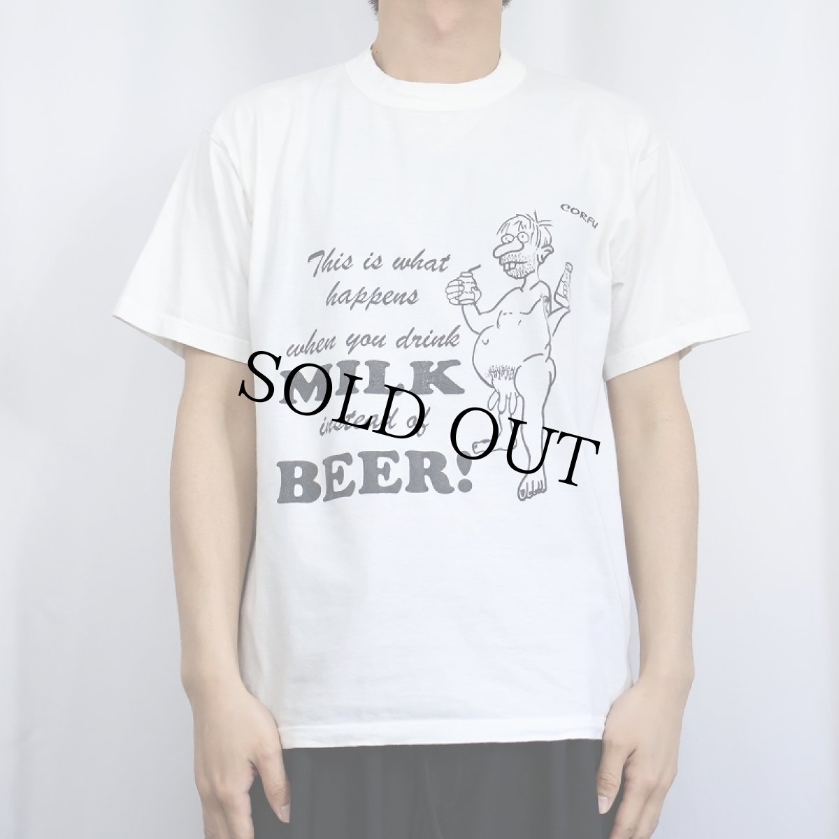 画像2: 90's〜 EURO "MILK instead of BEER!" ジョークプリントTシャツ M (2)