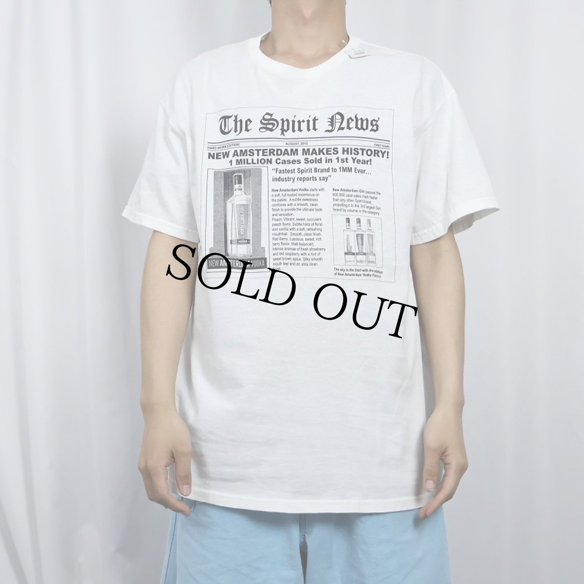 画像2: "The Spirit News" ウォッカプリントTシャツ L (2)