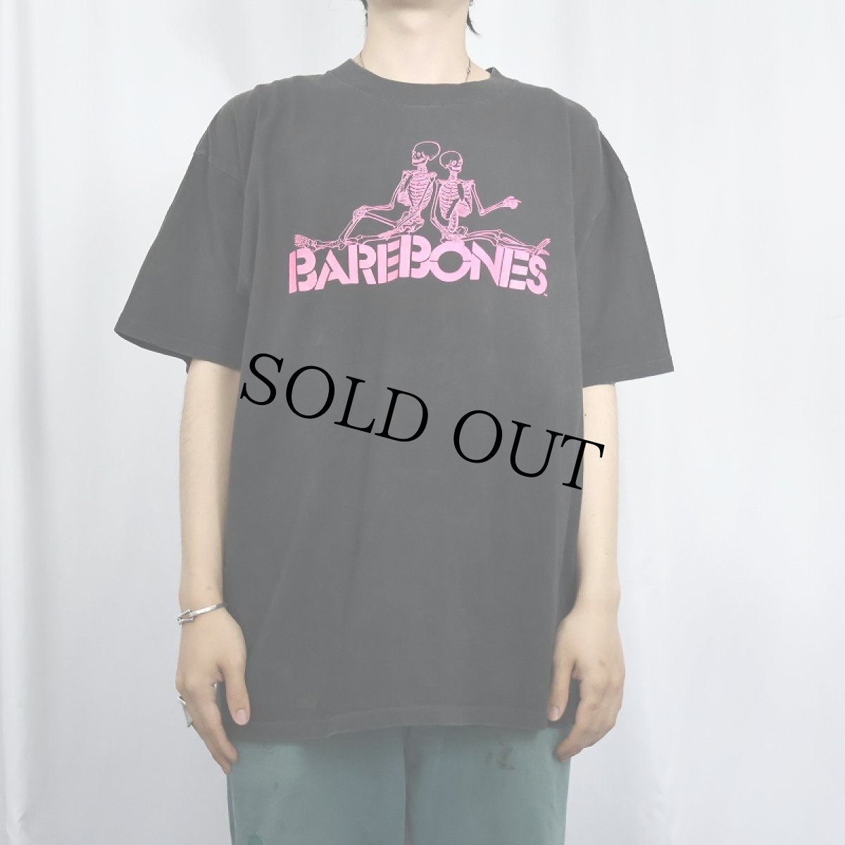画像2: 90's USA製 BAREBONES スカルプリントTシャツ BLACK XL (2)