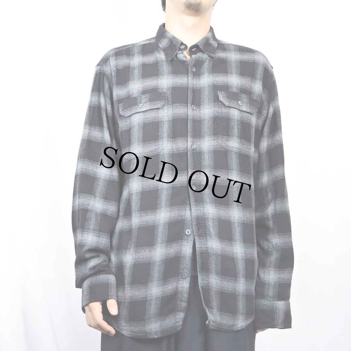 画像2: オンブレーチェック柄 ライトネルシャツ L (2)