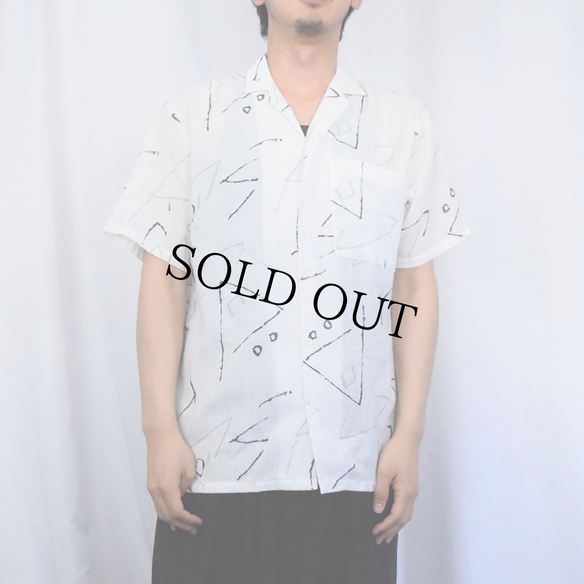 画像2: 90's coppuccino USA製 総柄 ポリ×レーヨン オープンカラーシャツ M (2)