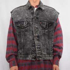 画像2: 80's Levi's 70507-0253 USA製 ケミカルウォッシュ カットオフ ブラックデニムベスト M (2)
