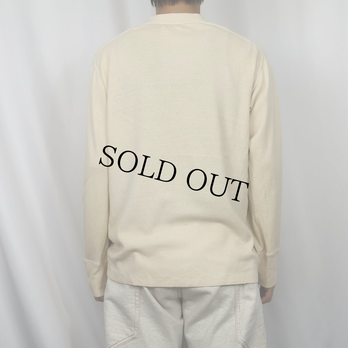 画像3: 60's U.S.ARMY 猫目ボタン ヘンリーネックアンダーシャツ MEDIUM (3)