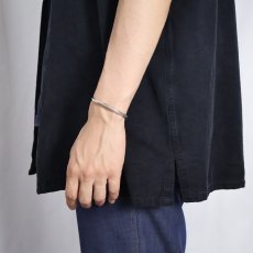 画像2: Navajo SILVER スタンプワーク トライアングルバングル (2)