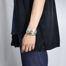 画像2: Navajo "L.CURLY" SILVER チップインレイ バングル (2)