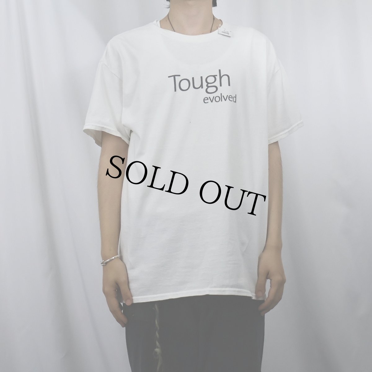 画像3: CORNING Gorilla Glass 3 "Tough evolved" 企業プリントTシャツ L (3)