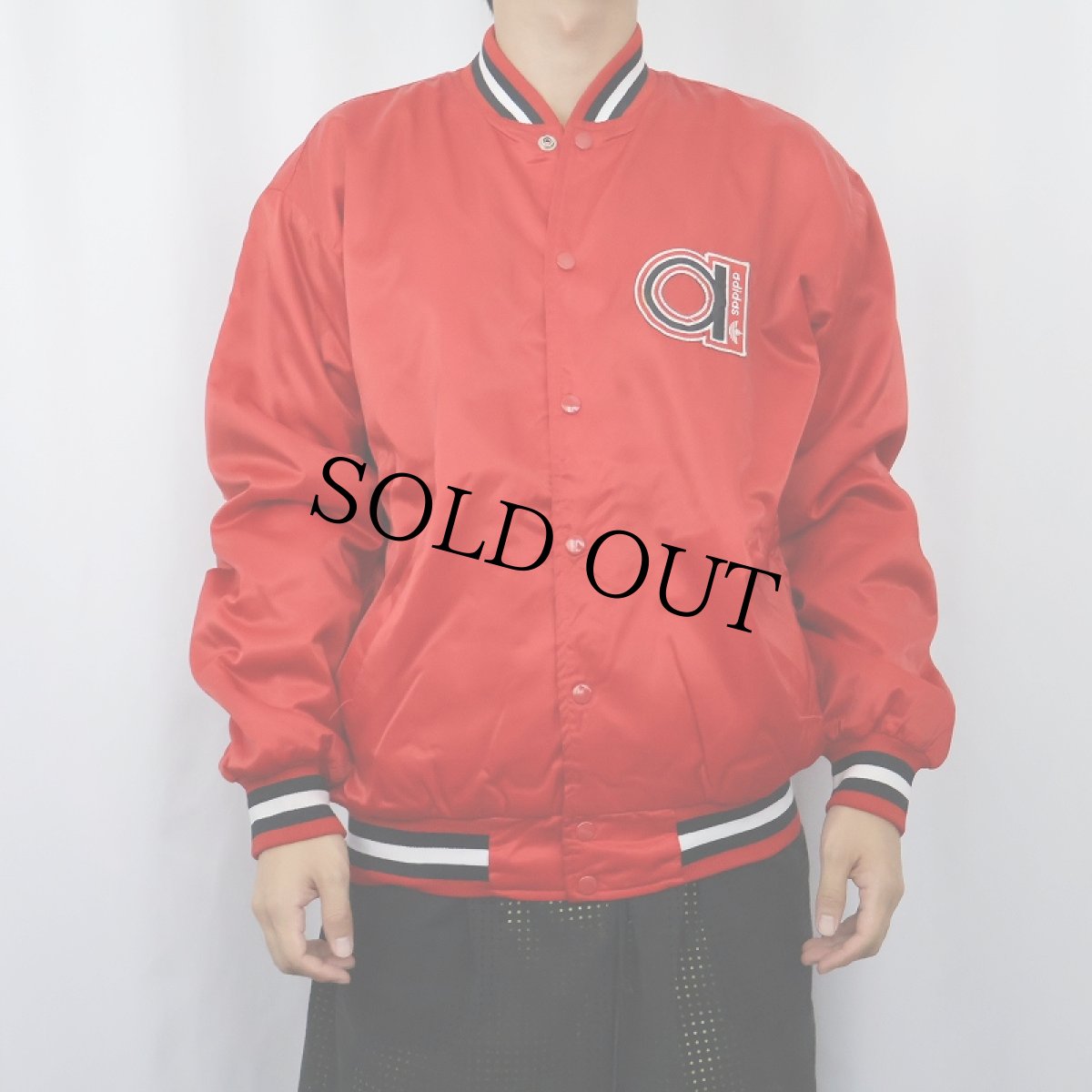 画像2: adidas パッチ付き キルティングライナー ナイロンスタジャン size40 (2)