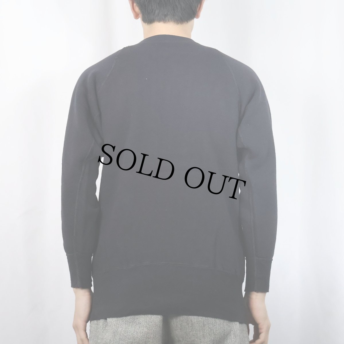 画像3: 60's "TEXAS" 脇下三角ガゼット カラーフロッキープリント ラグランスウェット BLACK (3)