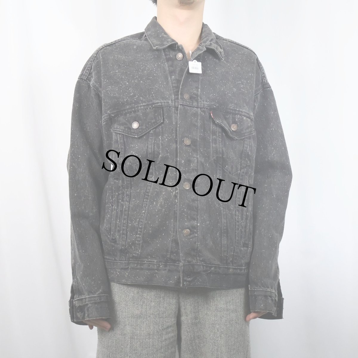 画像2: 80's Levi's 70507-0260 USA製 "Galactic wash" ブラックデニムジャケット L (2)