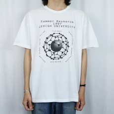 画像2: 90's USA製 "LEHIGH UNIVERSITY" 化学プリントTシャツ L (2)