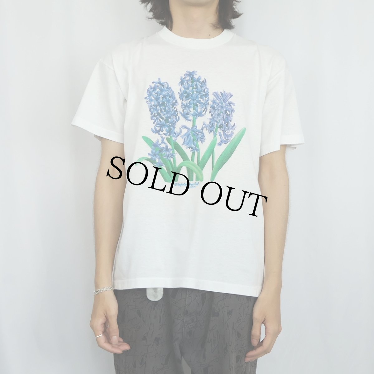 画像2: 90's USA製 ヒヤシンス プリントTシャツ L (2)