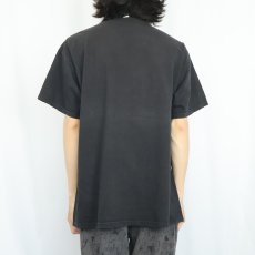 画像3: THE SIMPSONS "SLOUCHING HOMER DIPPIN' DONUT" キャラクタープリントTシャツ BLACK XL (3)