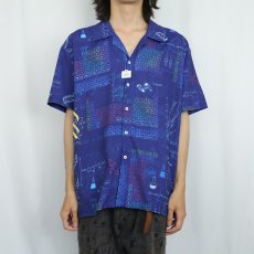 画像2: サイエンス柄 ポリエステル オープンカラーシャツ L (2)