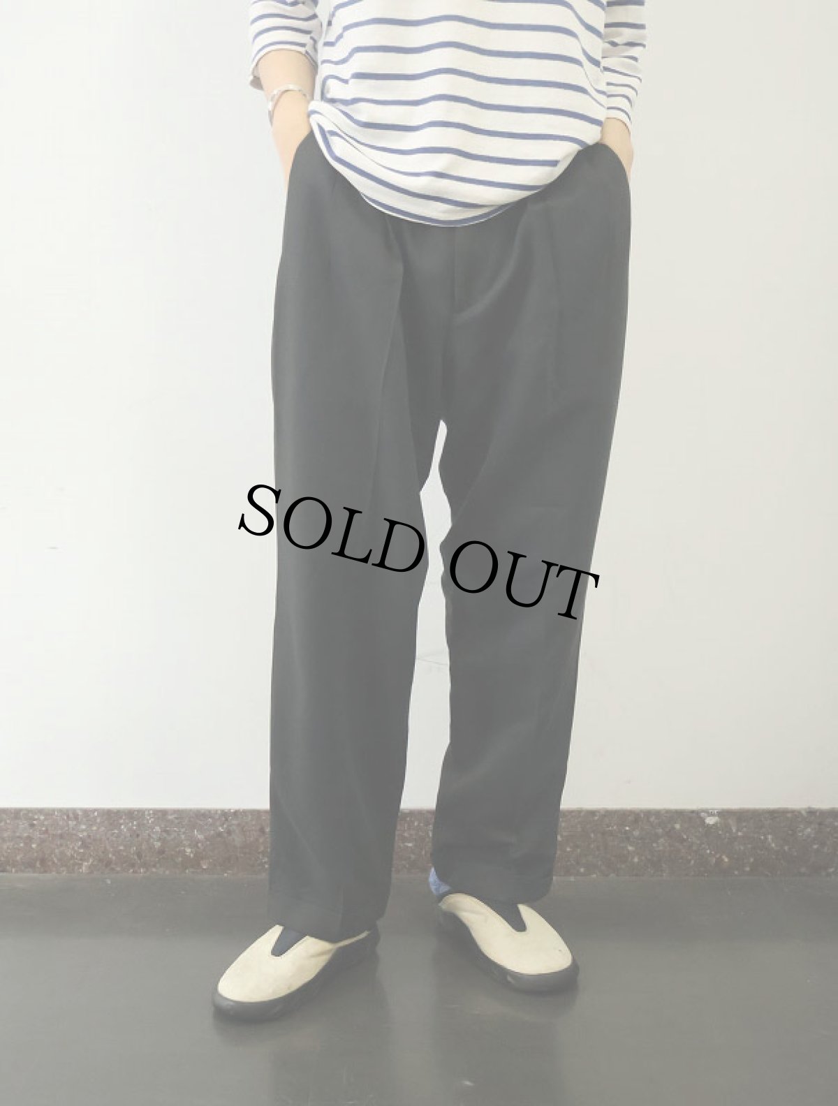 画像2: DOCKERS 2タックスラックス BLACK W34 (2)