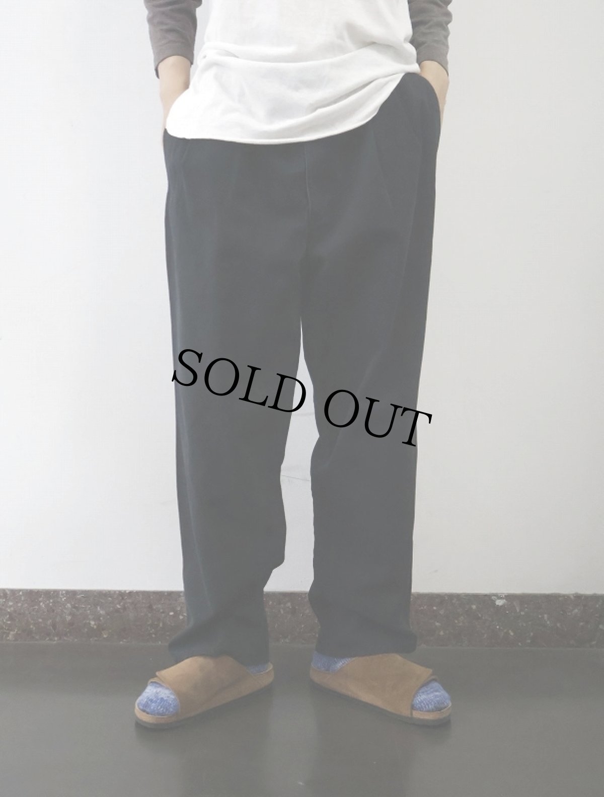 画像2: DOCKERS 2タックチノトラウザーズ BLACK W35 (2)