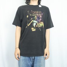 画像2: TOMB RAIDER ゲームプリントTシャツ BLACK (2)