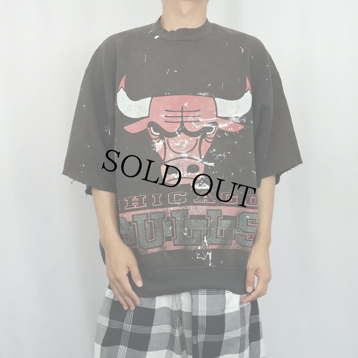 画像2: 90's CHICAGO BULLS USA製 NBAチーム カットオフスウェット BLACK XL (2)