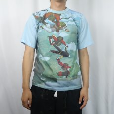 画像2: 70's Kmart スカイダイビング柄 ピクチャープリント ポリエステルTシャツ M (2)