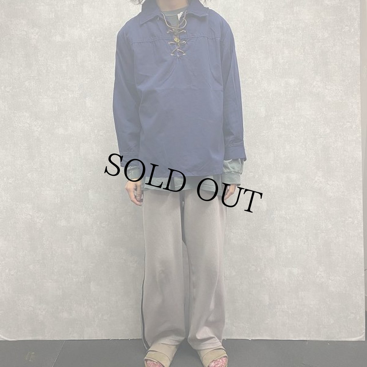 画像2: 60's〜 レースアップ コットンプルオーバーシャツ (2)