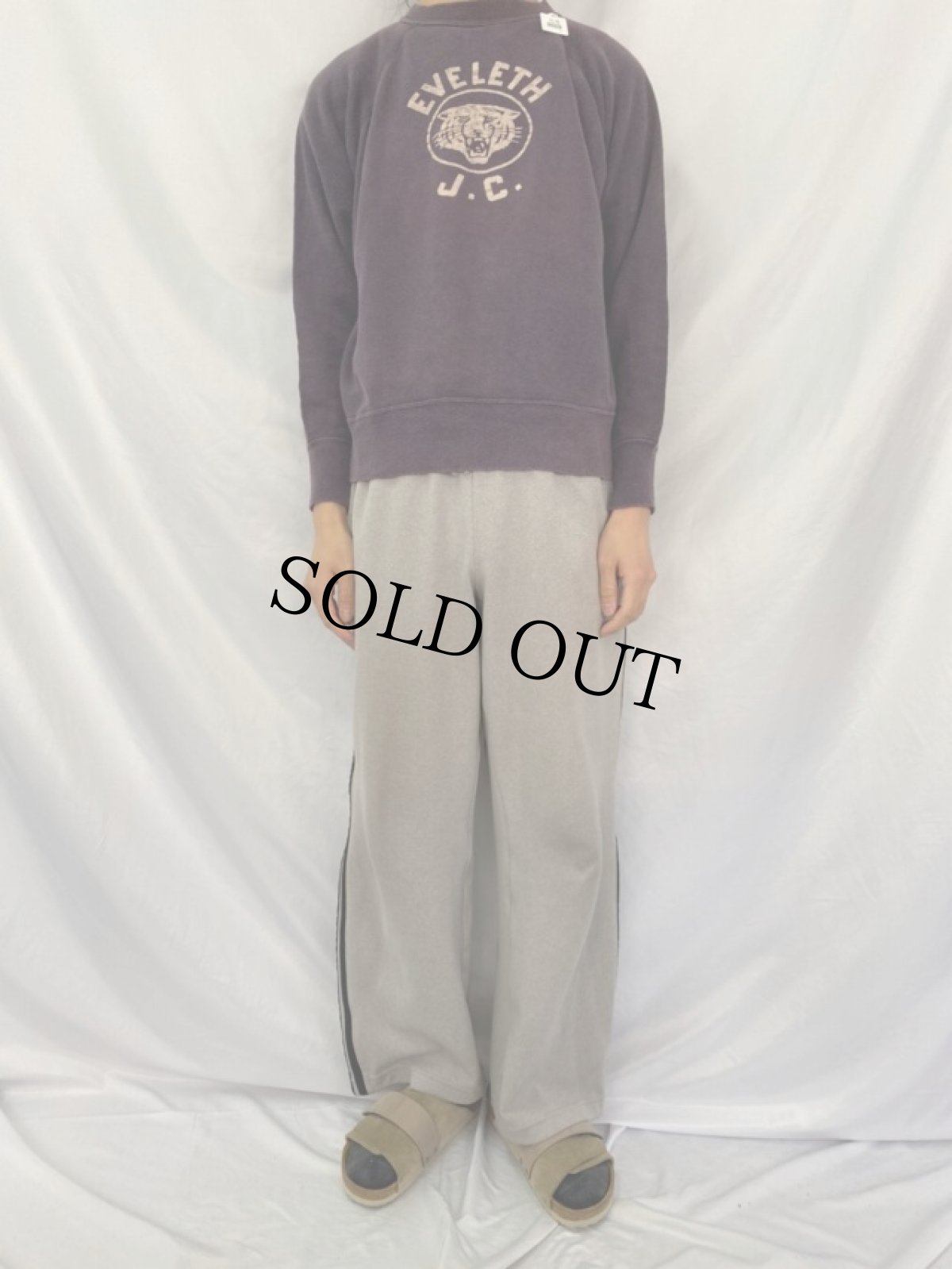 画像2: 50〜60's "EVELETH J.C." フロッキープリント スウェット (2)