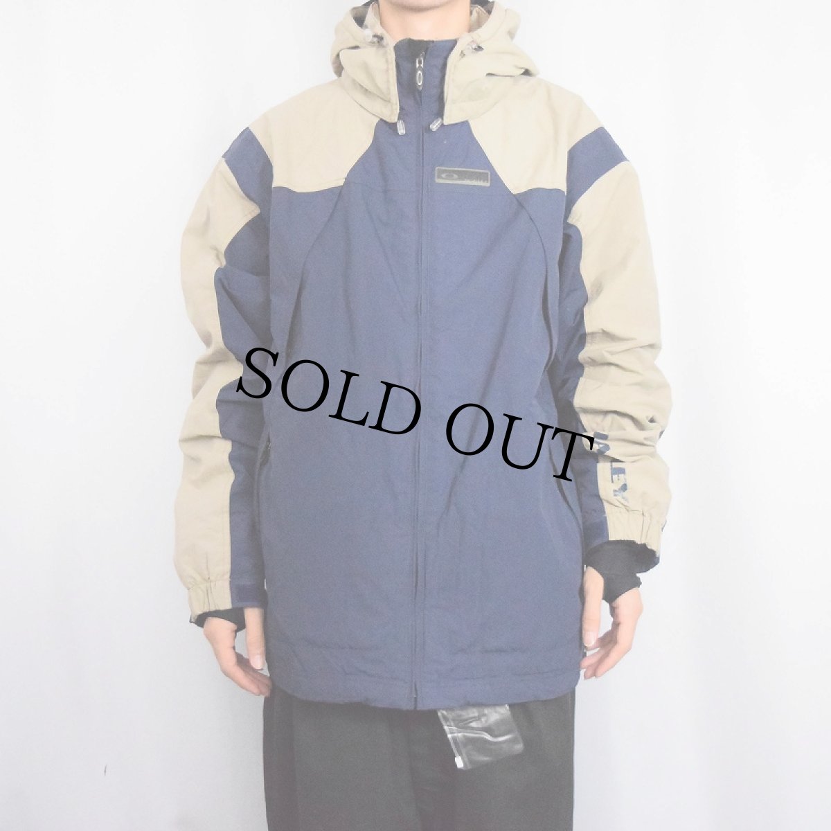 画像2: 2000's OAKLEY "ROAD FUEL" ナイロンマウンテンパーカー L (2)