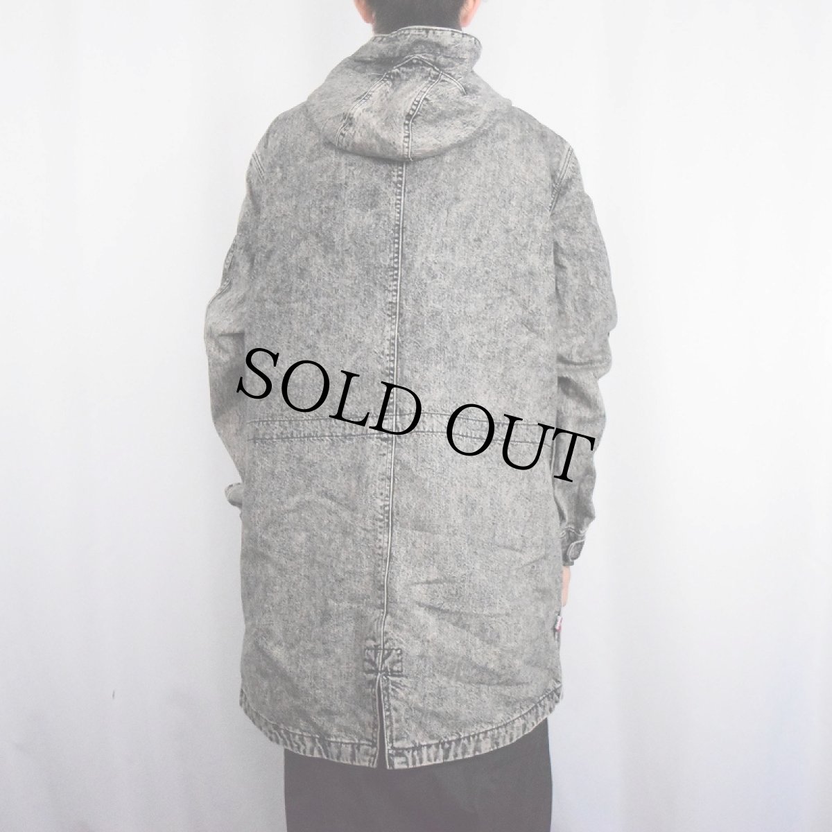 画像3: Levi's × Patta  "M-51 TYPE" ケミカルウォッシュ ブラックデニム フィッシュテールパーカー L (3)