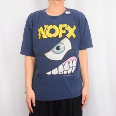 画像2: 90's NOFX USA製 "MONS TOUR" パンクロックバンド ツアープリントTシャツ XL (2)