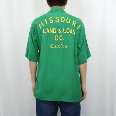 画像3: 60's Swingster "MISSOURI LAND&LOAB CO." チェーン刺繍 レーヨンボーリングシャツ 15-15 1/2 (3)