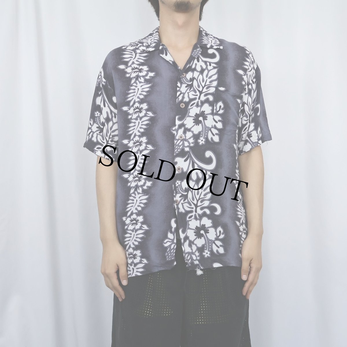 画像2: ハイビスカス柄 レーヨンアロハシャツ L (2)