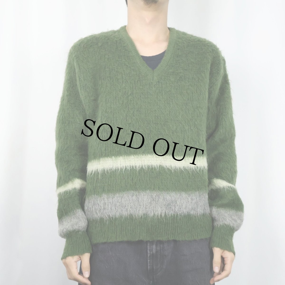 画像2: 60's Harridge Row Vネック モヘアニットセーター M (2)