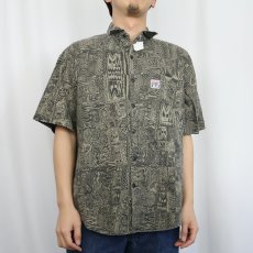 画像2: 80〜90's VISION STREET WEAR USA製 "John Grigley" アート柄コットンシャツ (2)