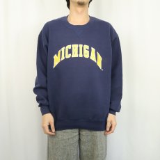 画像2: 90's RUSSELL ATHLETIC USA製 "MICHIGAN" 前V プリントスウェット XXL (2)