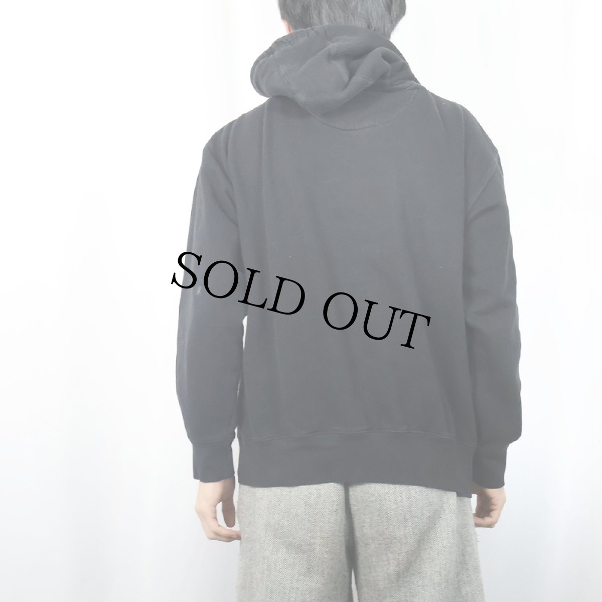 画像3: Billie Eilish "When We All Fall Asleep, Where Do We Go?" ミュージシャンフォトプリント スウェットフーディー BLACK M (3)