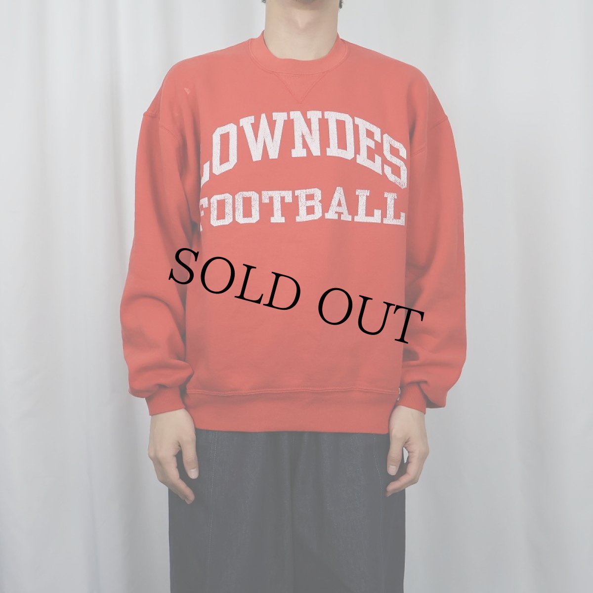 画像2: 90's RUSSELL ATHLETIC USA製 "LOWNDES FOOTBALL" 前V プリントスウェット L (2)