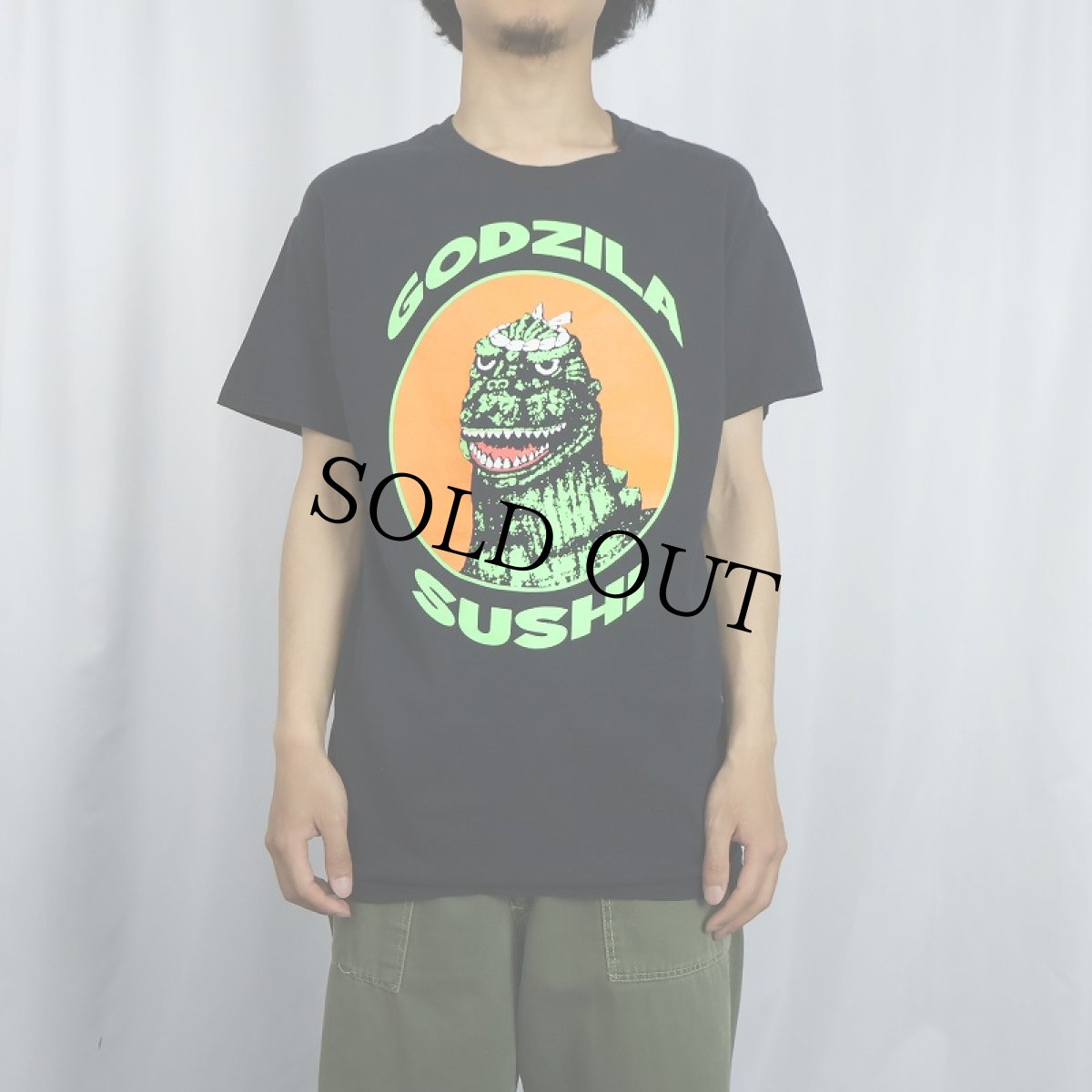 画像2: GODZILA SUSHI キャラクターパロディプリントTシャツ BLACK (2)