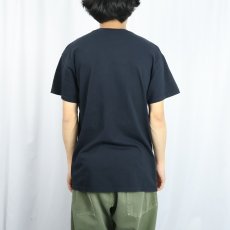 画像3: GODZILA SUSHI キャラクターパロディプリントTシャツ BLACK (3)